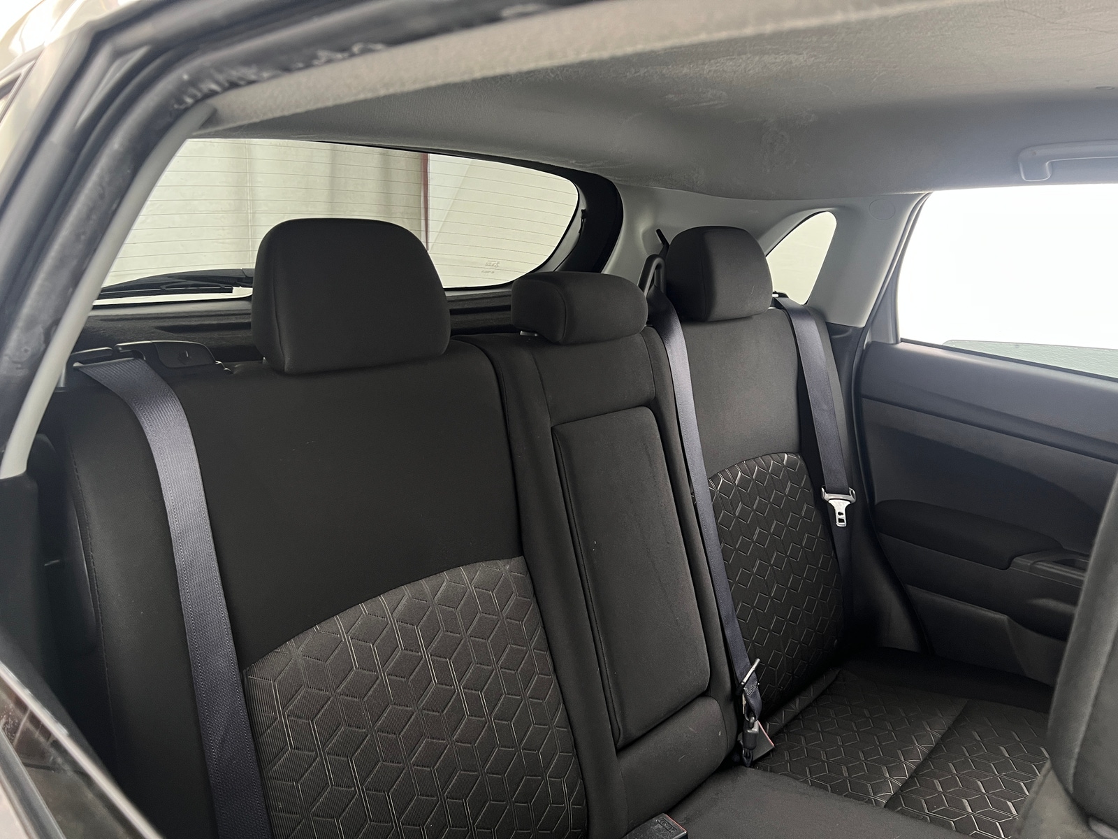 Thumbnail: 2024 Mitsubishi Outlander Sport - 6