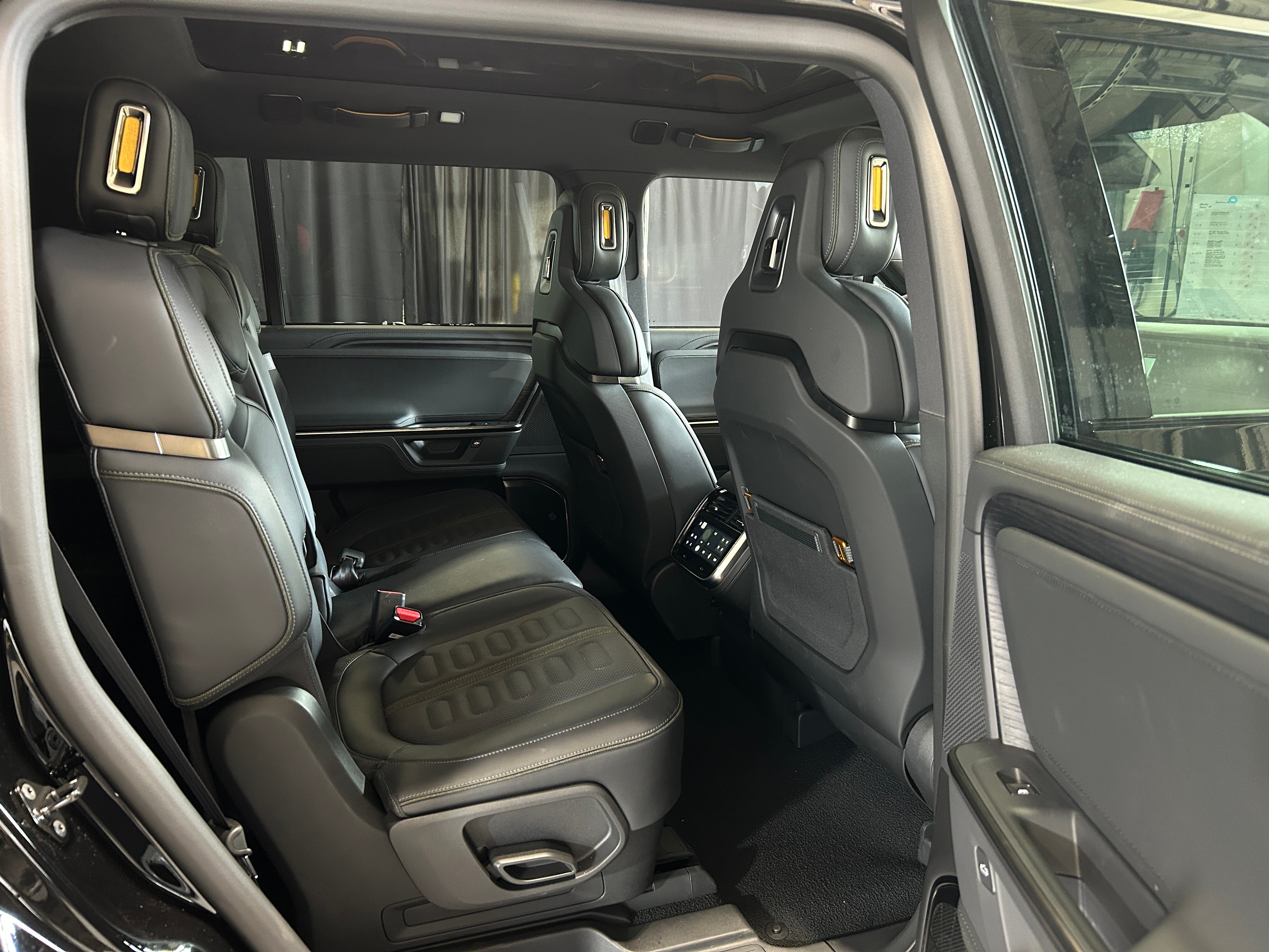 Used 2025 Rivian R1S Adventure with VIN 7PDSGBBA8SN065411 for sale in Oak Creek, WI