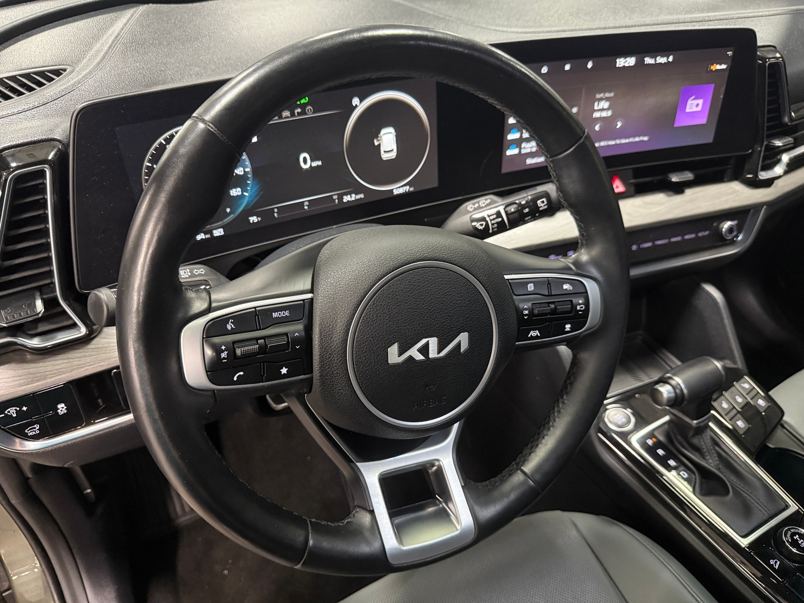 Thumbnail: 2023 Kia Sportage - 4