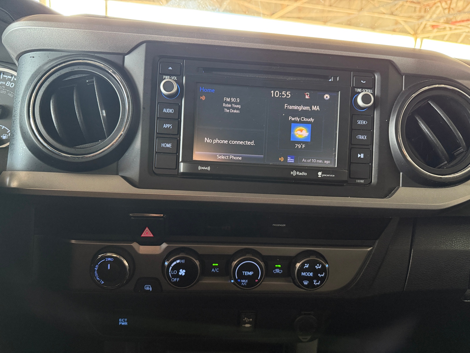 Thumbnail: 2017 Toyota Tacoma - 3