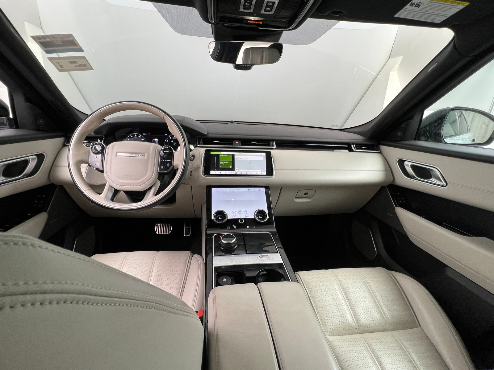 Thumbnail: 2019 Land Rover Range Rover Velar - 2