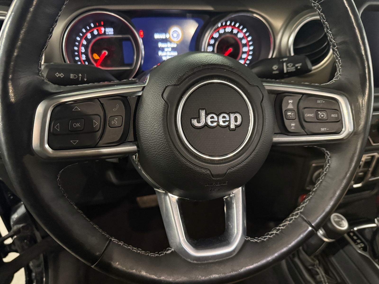 Thumbnail: 2021 Jeep Gladiator - 4