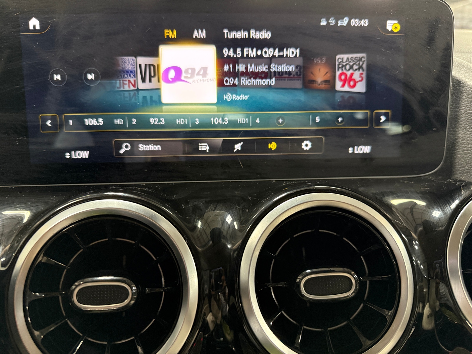 Thumbnail: 2022 Mercedes-Benz GLA - 3