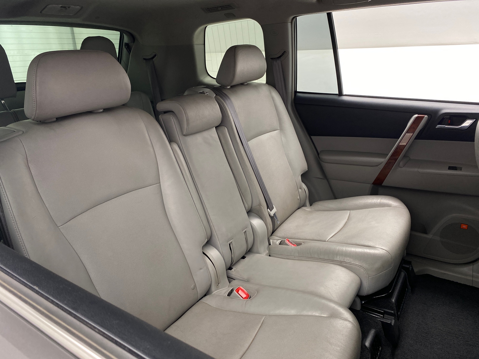 Thumbnail: 2013 Toyota Highlander - 5