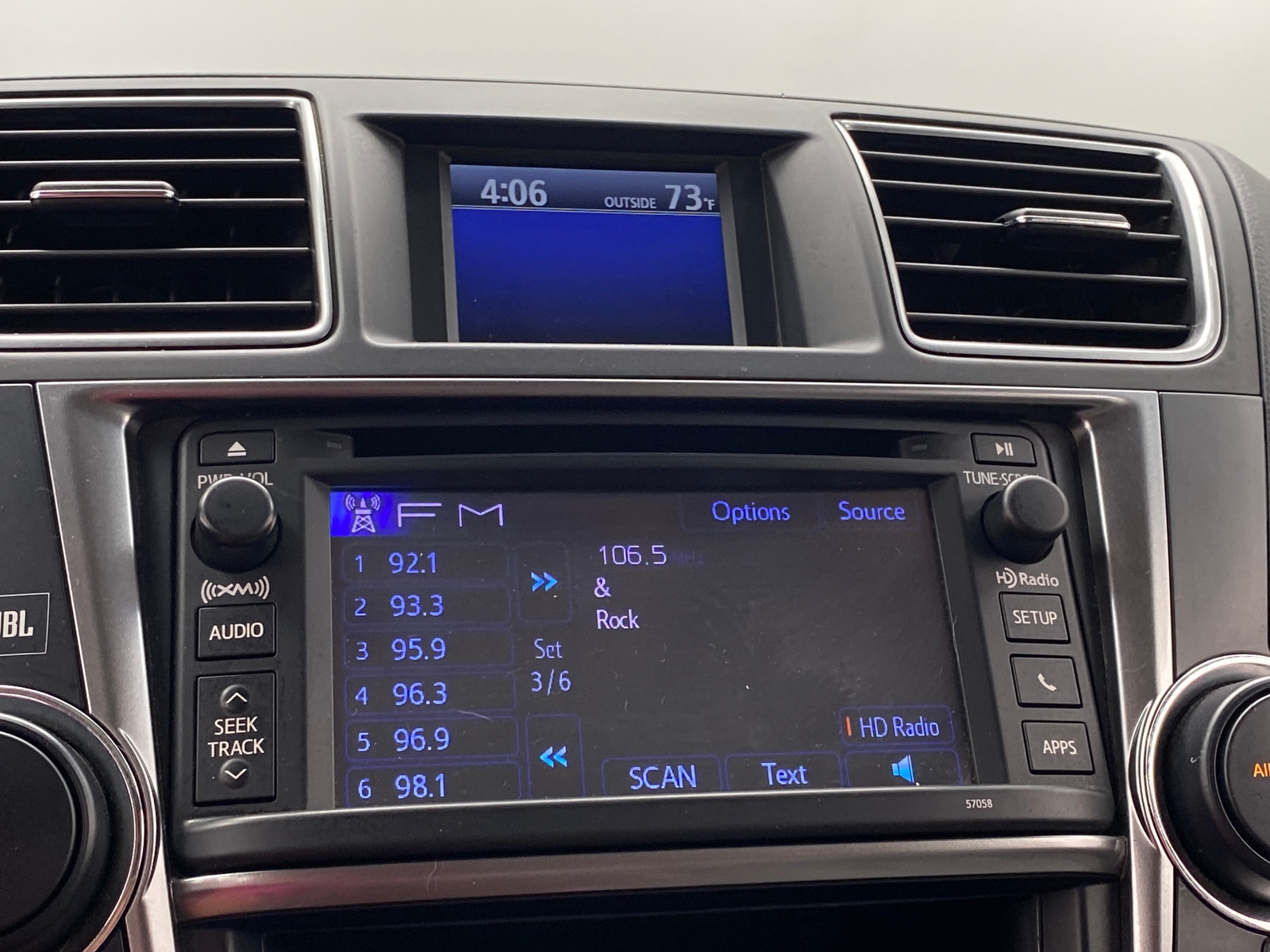 Thumbnail: 2013 Toyota Highlander - 3