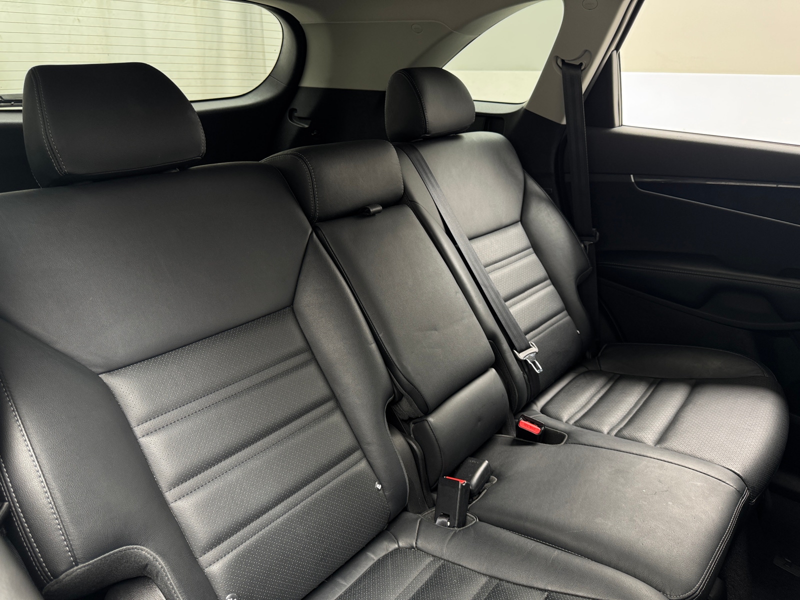 Thumbnail: 2016 Kia Sorento - 5