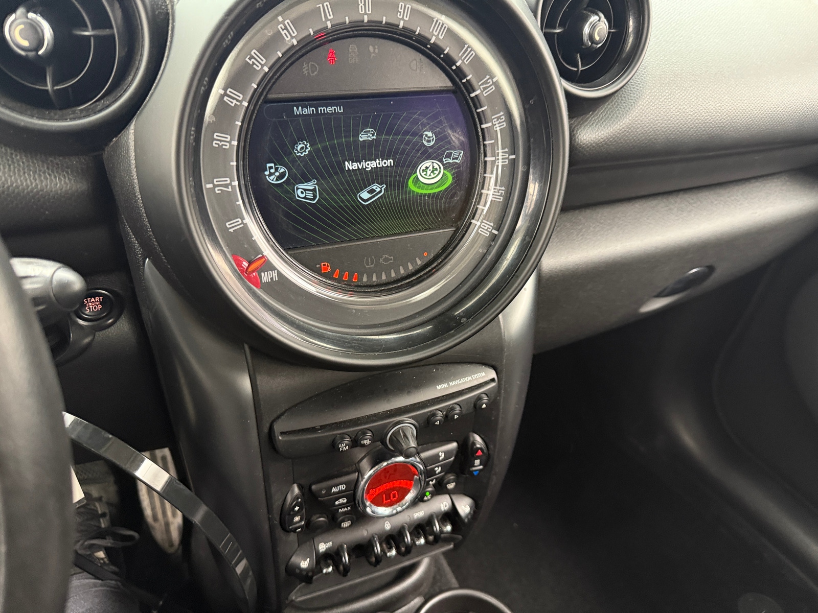 Thumbnail: 2015 MINI Cooper Countryman - 3