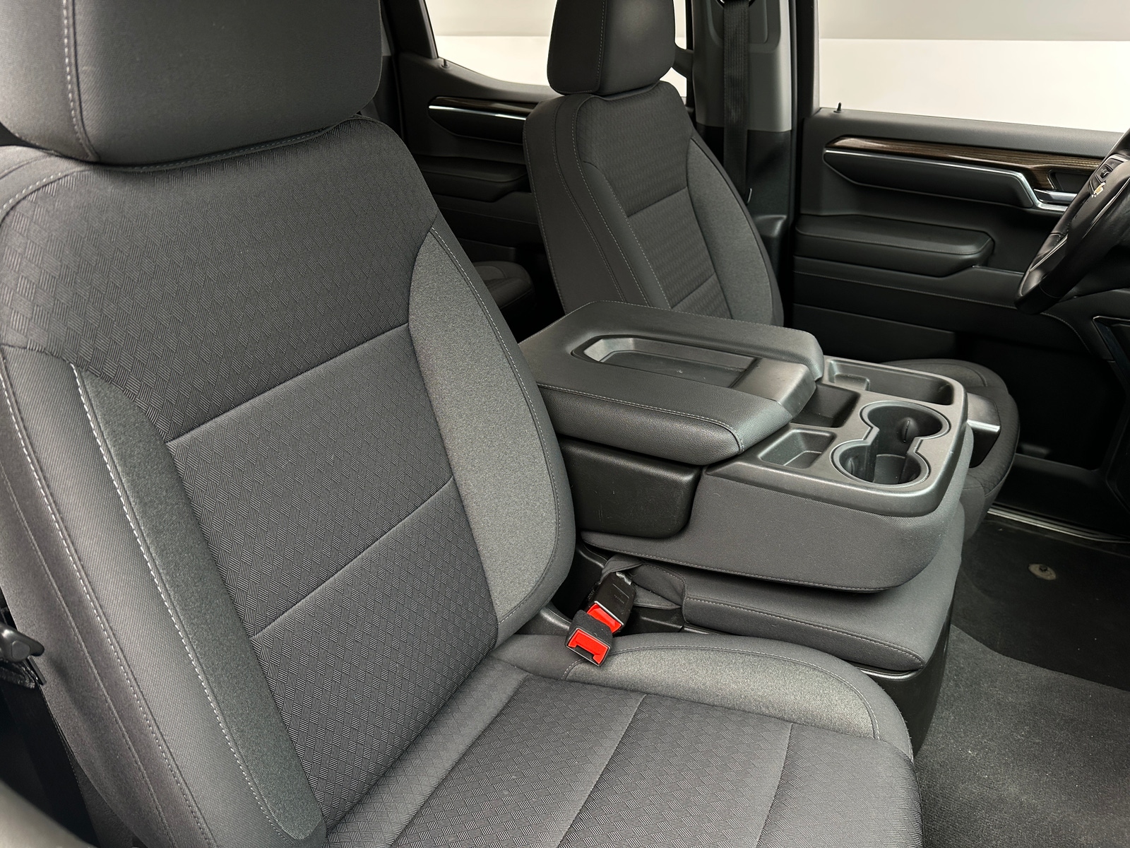 Thumbnail: 2022 Chevrolet Silverado 1500 - 2