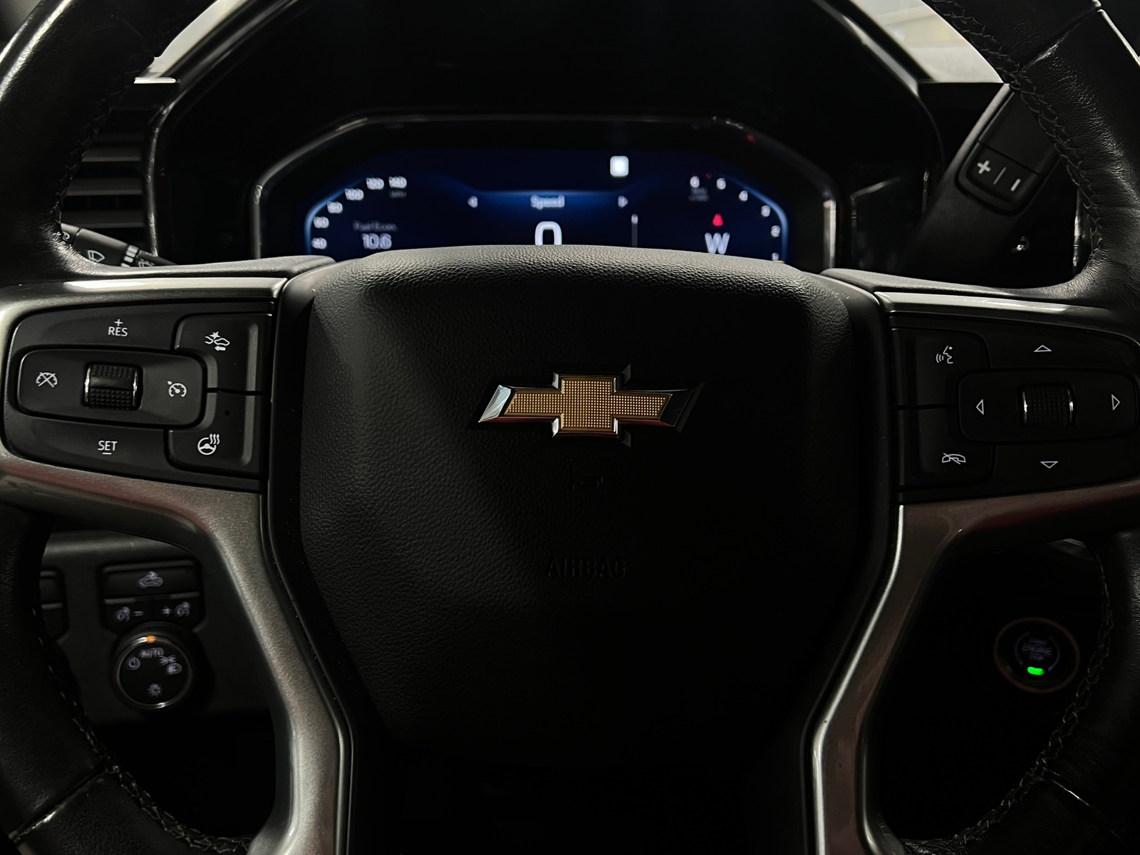 Thumbnail: 2022 Chevrolet Silverado 1500 - 5