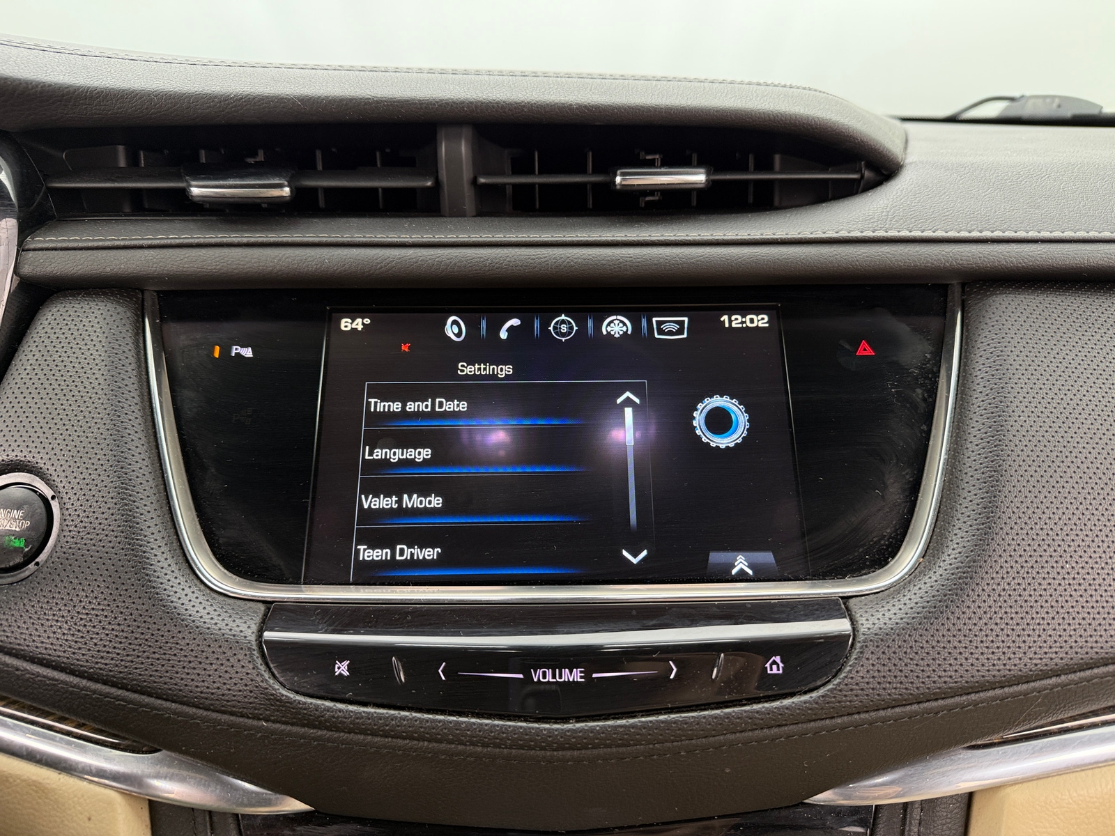 Thumbnail: 2017 Cadillac XT5 - 3