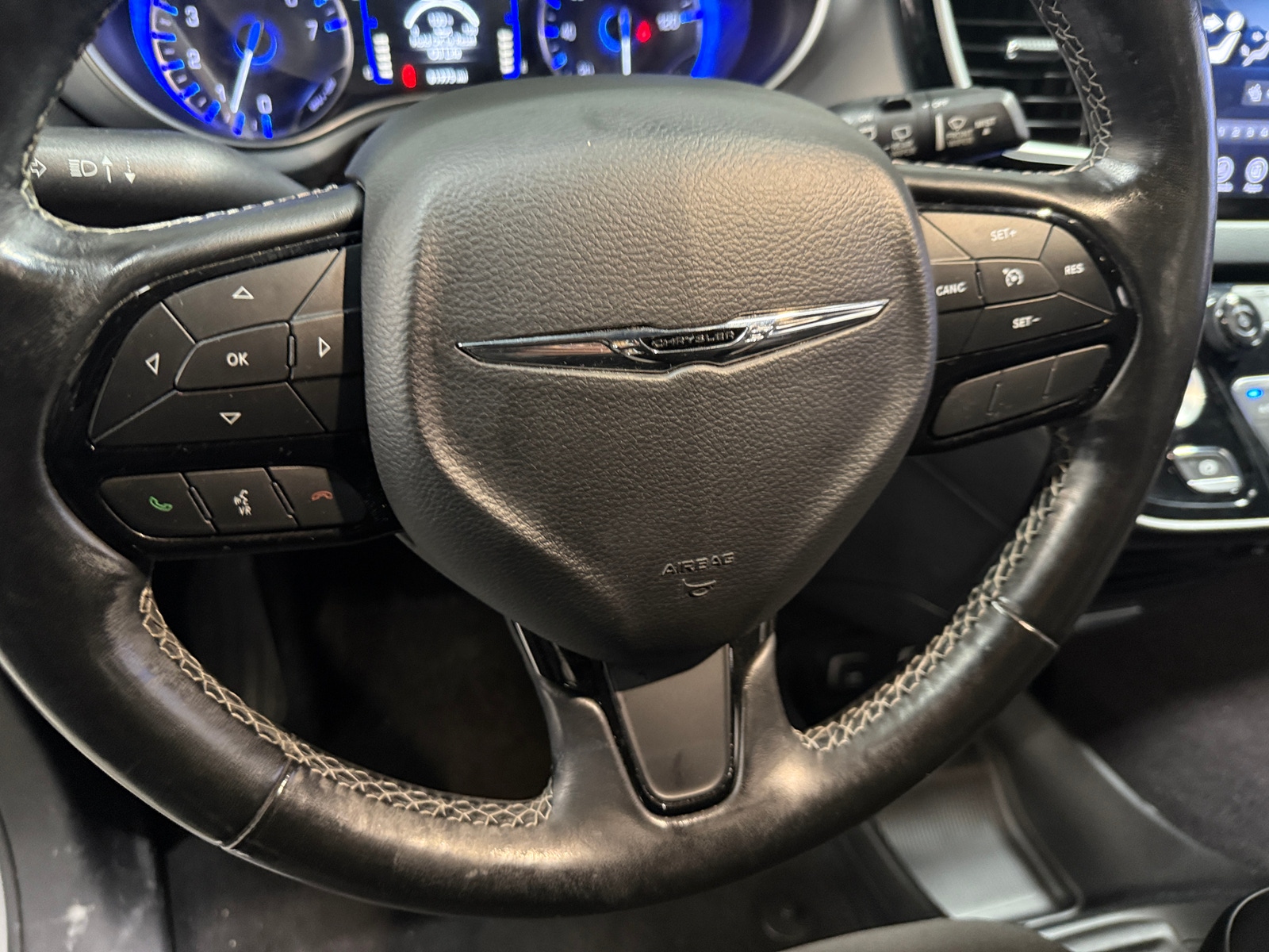 Thumbnail: 2020 Chrysler Pacifica - 5