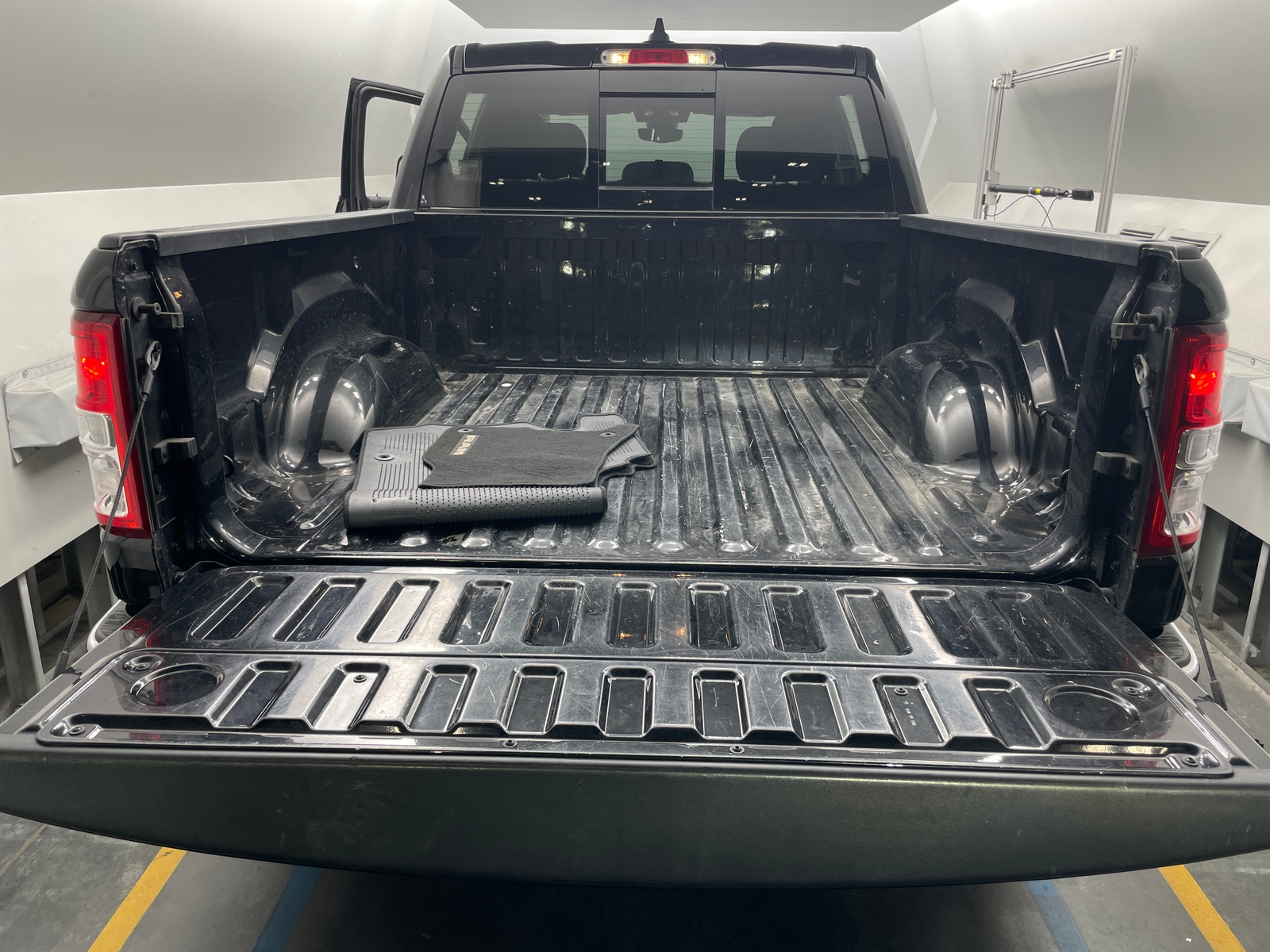 Thumbnail: 2023 RAM 1500 - 7