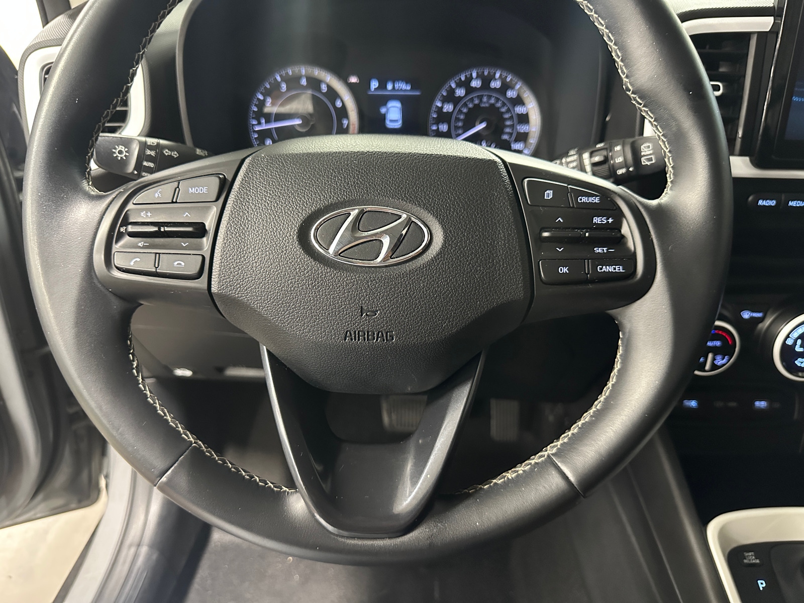 Thumbnail: 2022 Hyundai Venue - 5