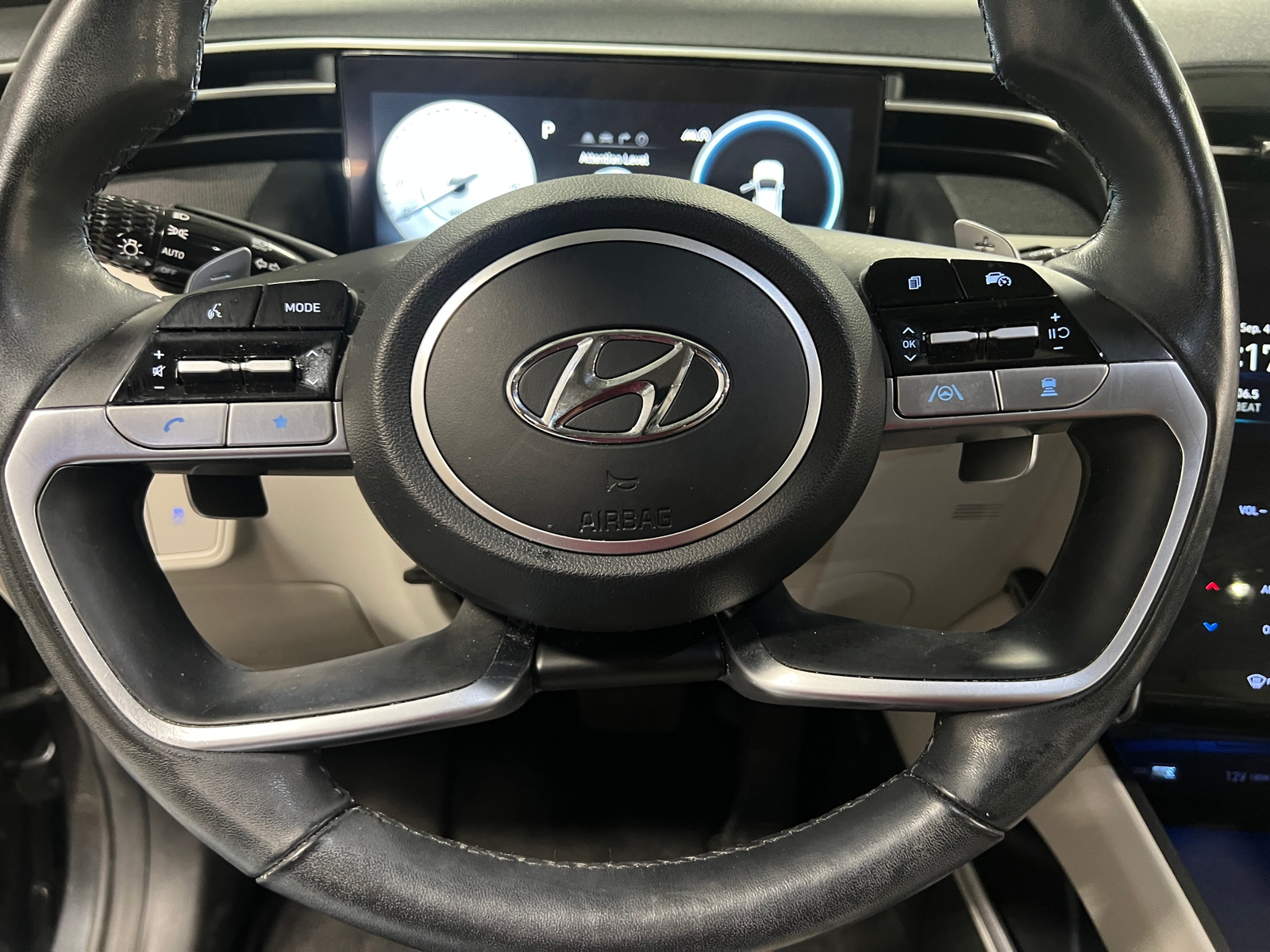 Thumbnail: 2023 Hyundai Tucson - 4