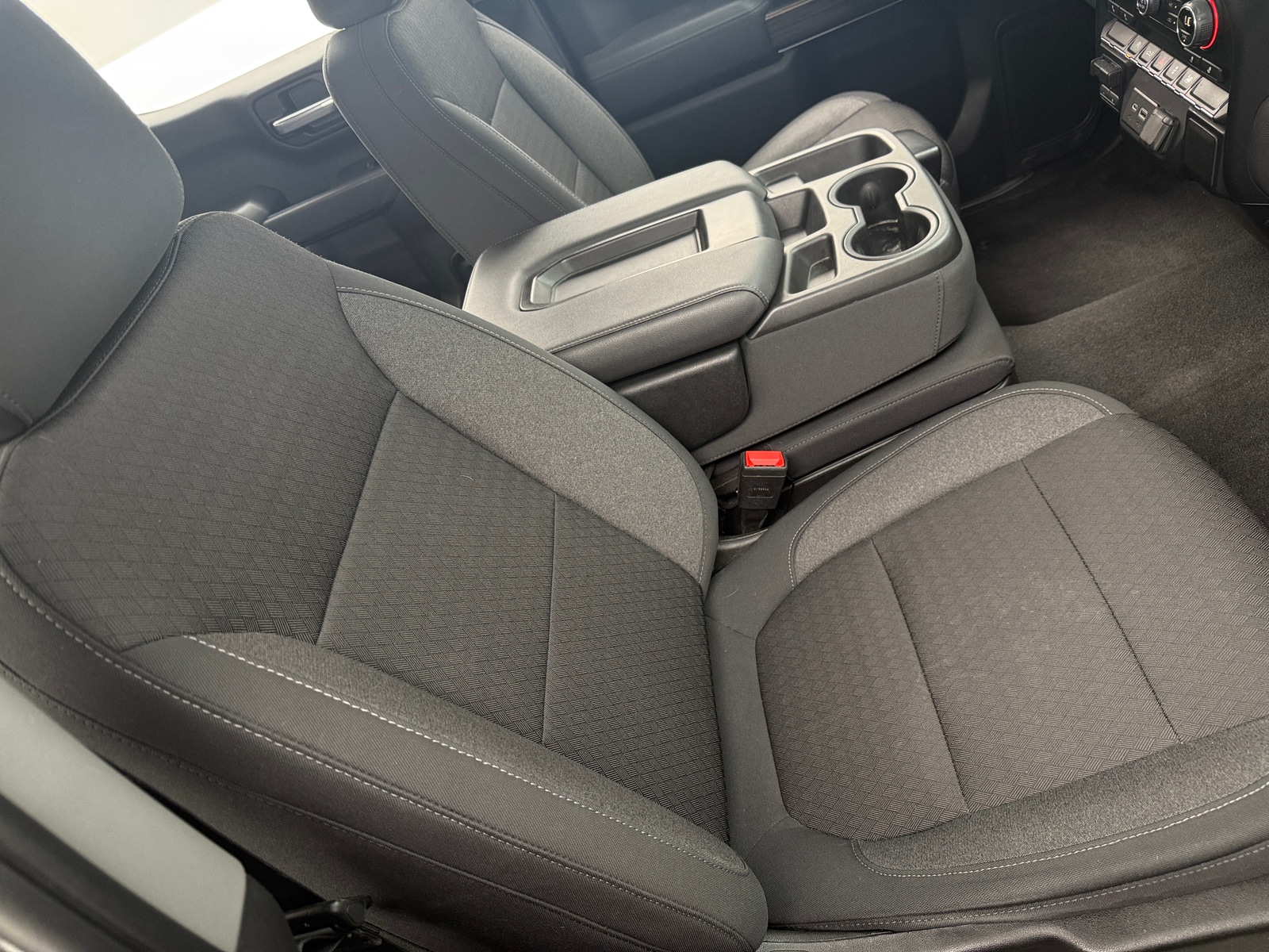 Thumbnail: 2020 Chevrolet Silverado 1500 - 2