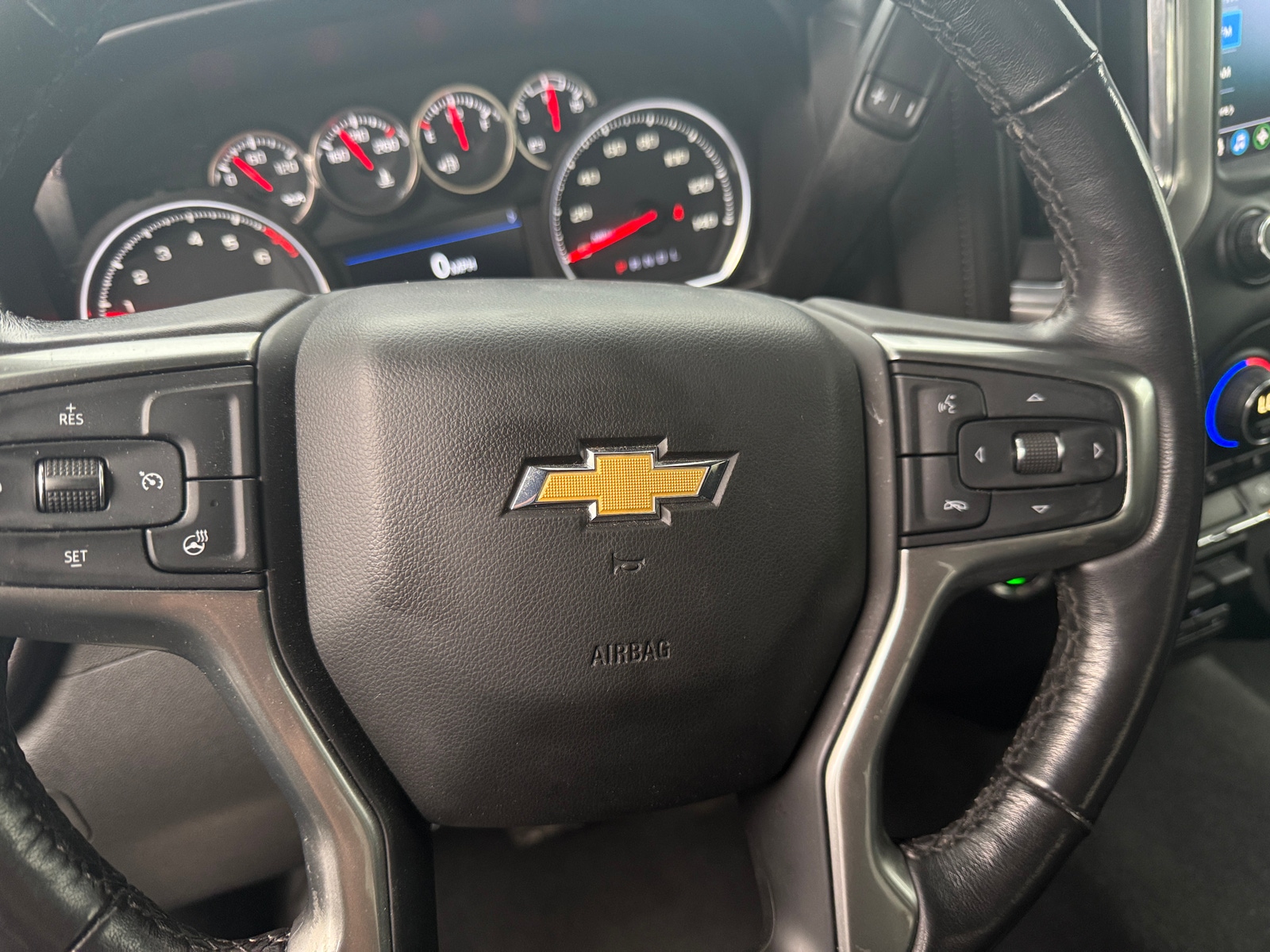 Thumbnail: 2020 Chevrolet Silverado 1500 - 5