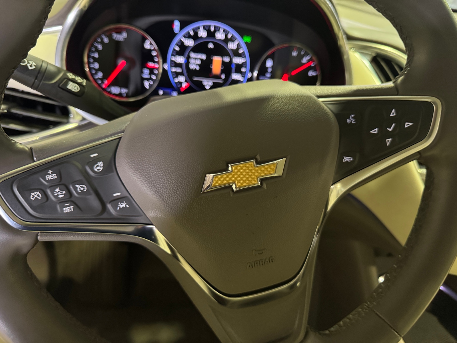 Thumbnail: 2024 Chevrolet Malibu - 4