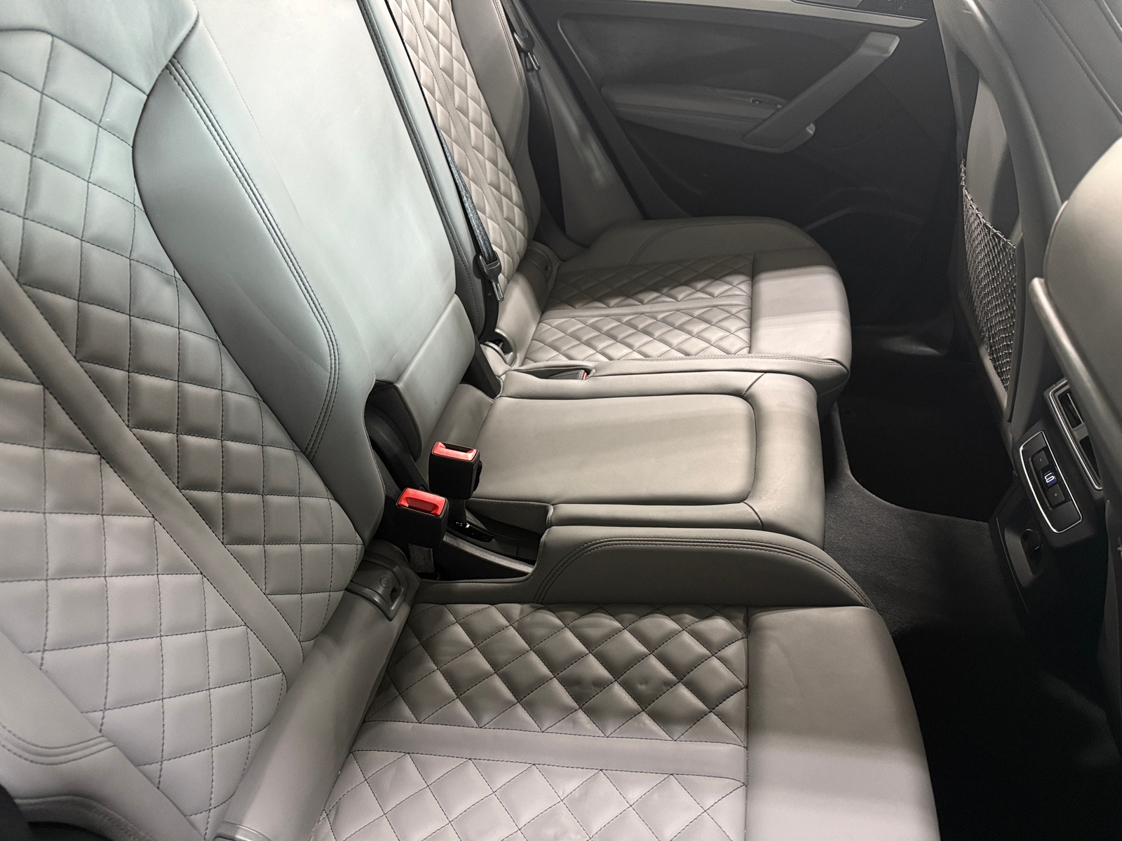 Thumbnail: 2018 Audi SQ5 - 5