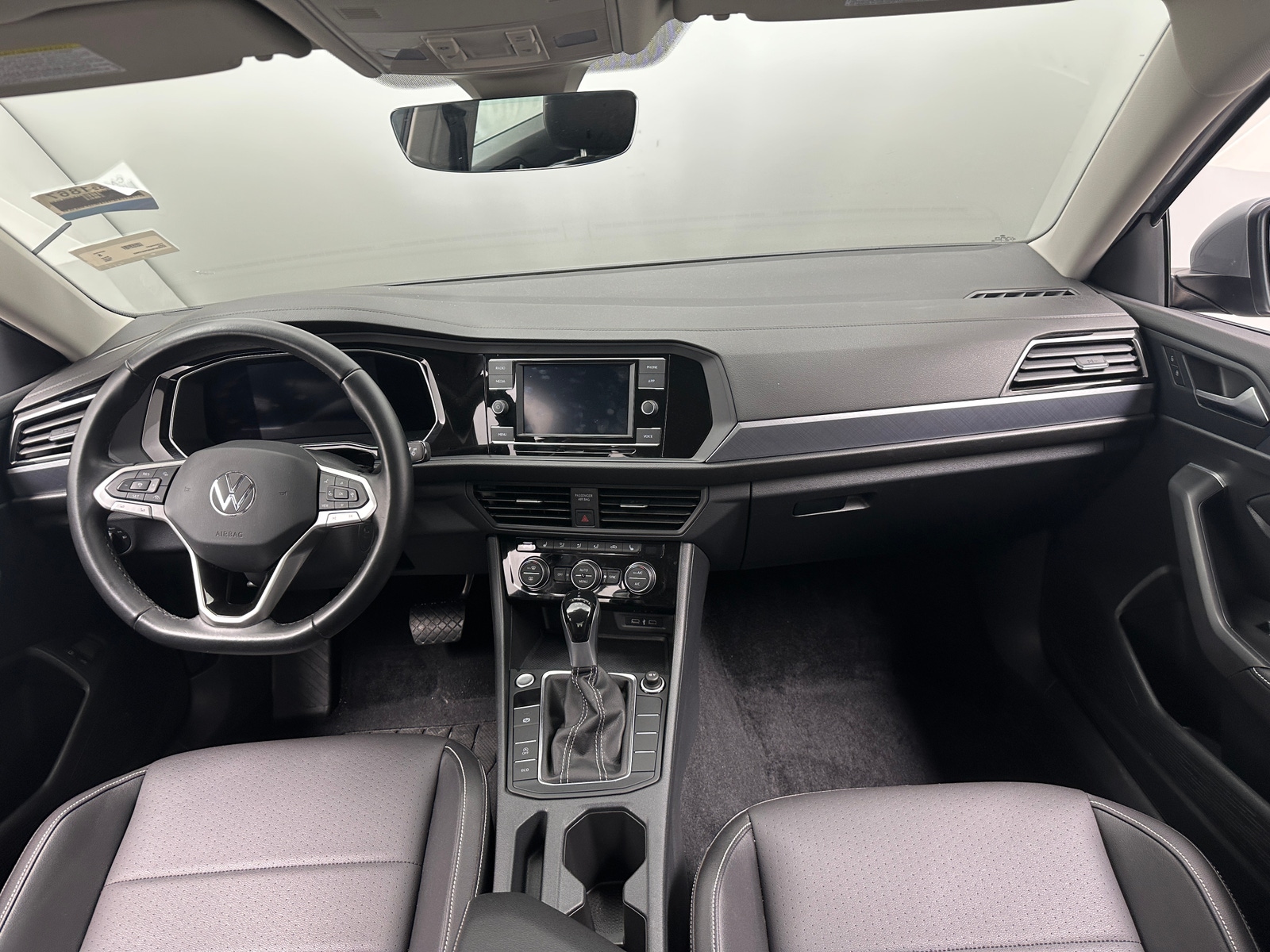 Thumbnail: 2023 Volkswagen Jetta - 2
