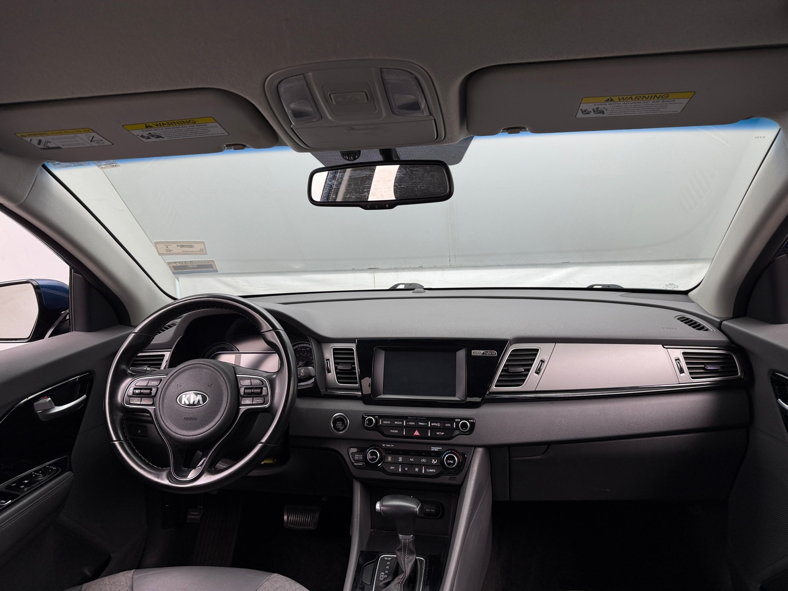 Thumbnail: 2018 Kia Niro - 3