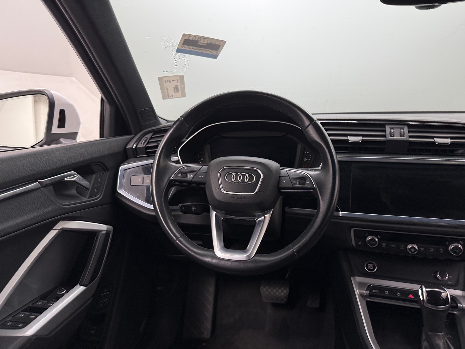 Thumbnail: 2023 Audi Q3 - 4