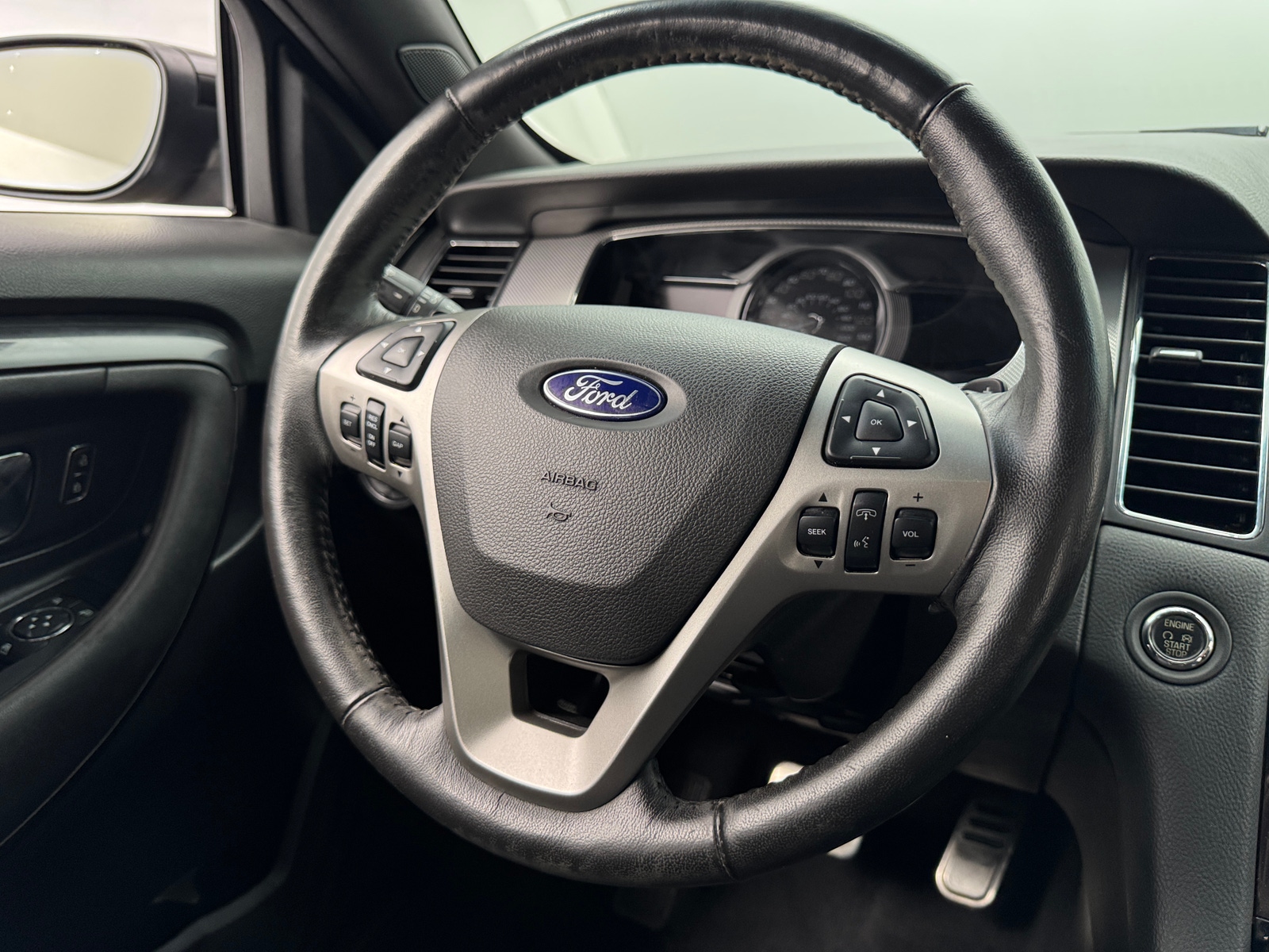 Thumbnail: 2019 Ford Taurus - 4
