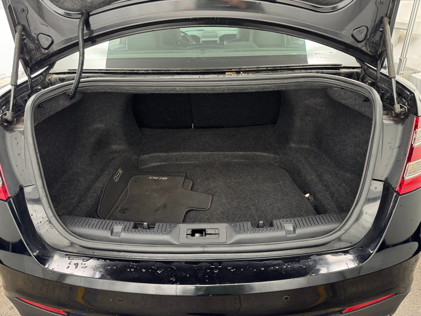 Thumbnail: 2019 Ford Taurus - 6