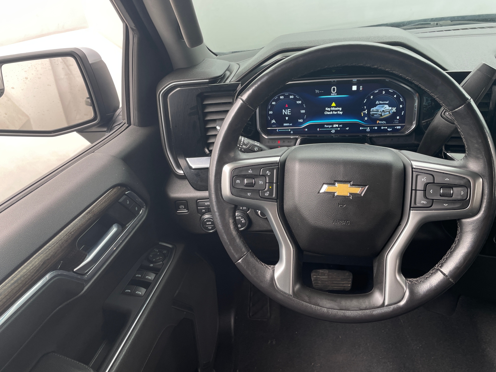 Thumbnail: 2022 Chevrolet Silverado 1500 - 5
