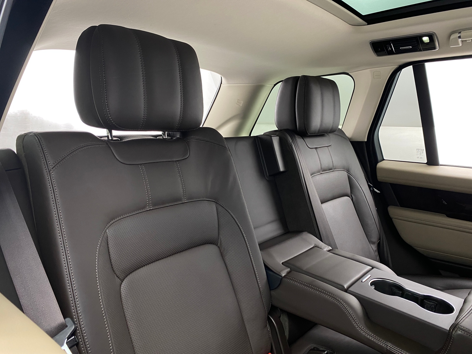 Thumbnail: 2019 Land Rover Range Rover - 5