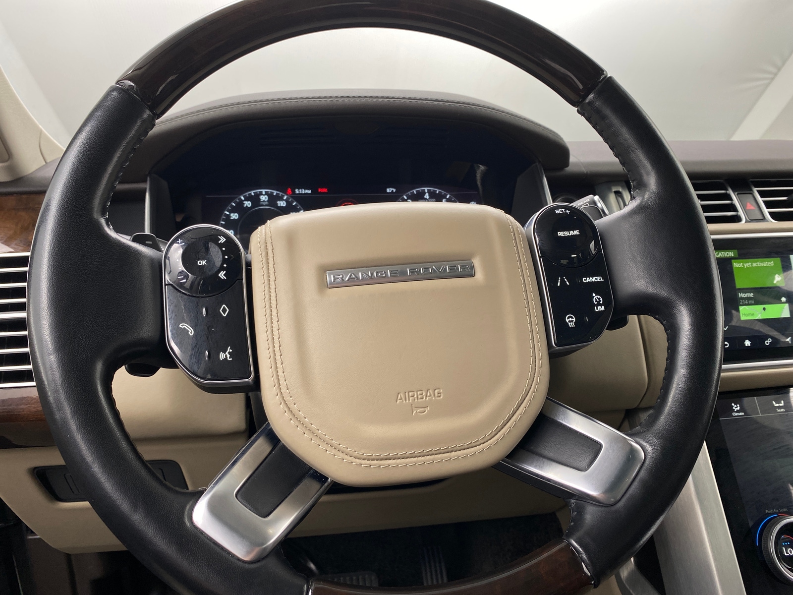Thumbnail: 2019 Land Rover Range Rover - 4
