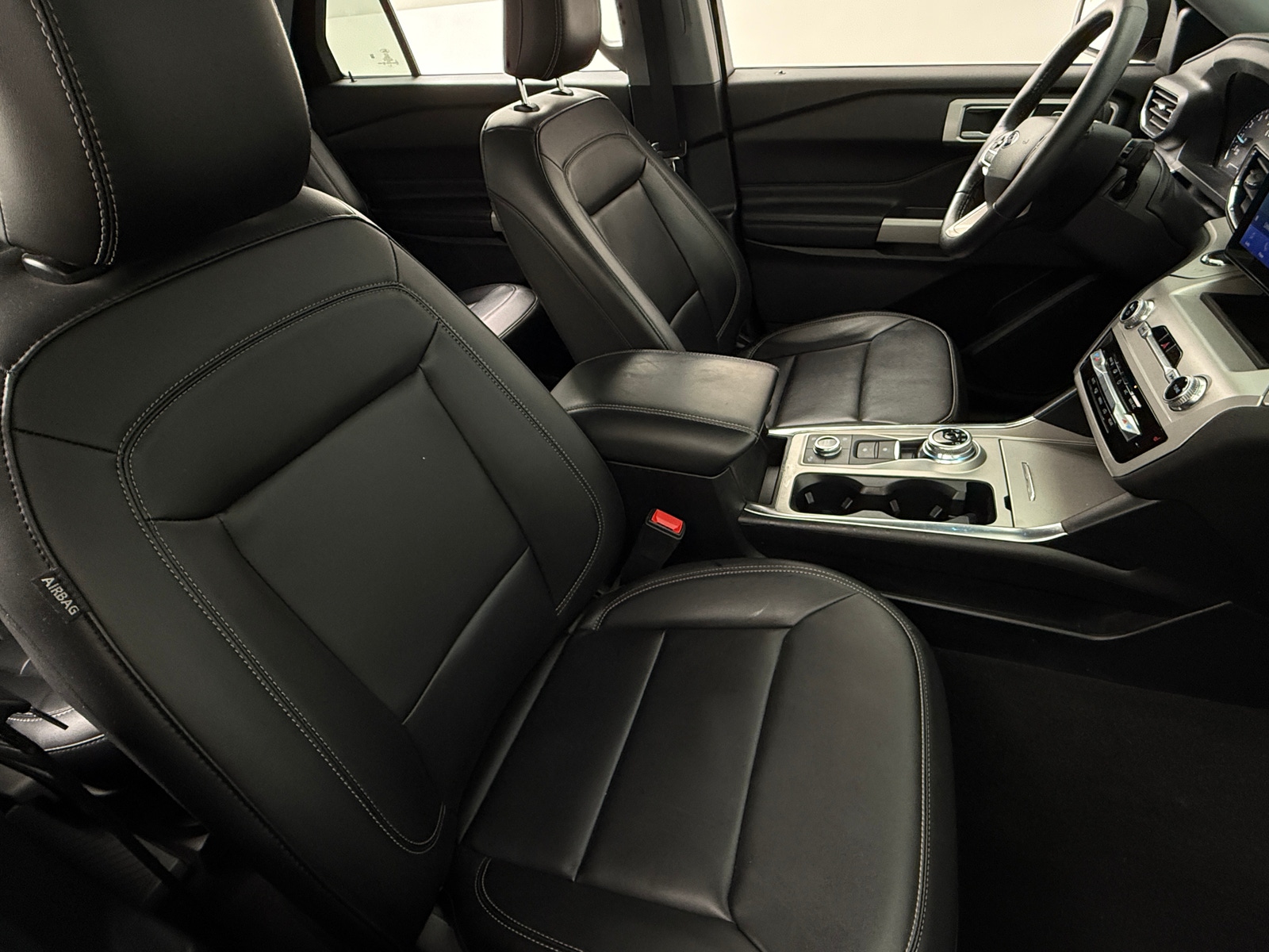 Thumbnail: 2022 Ford Explorer - 2