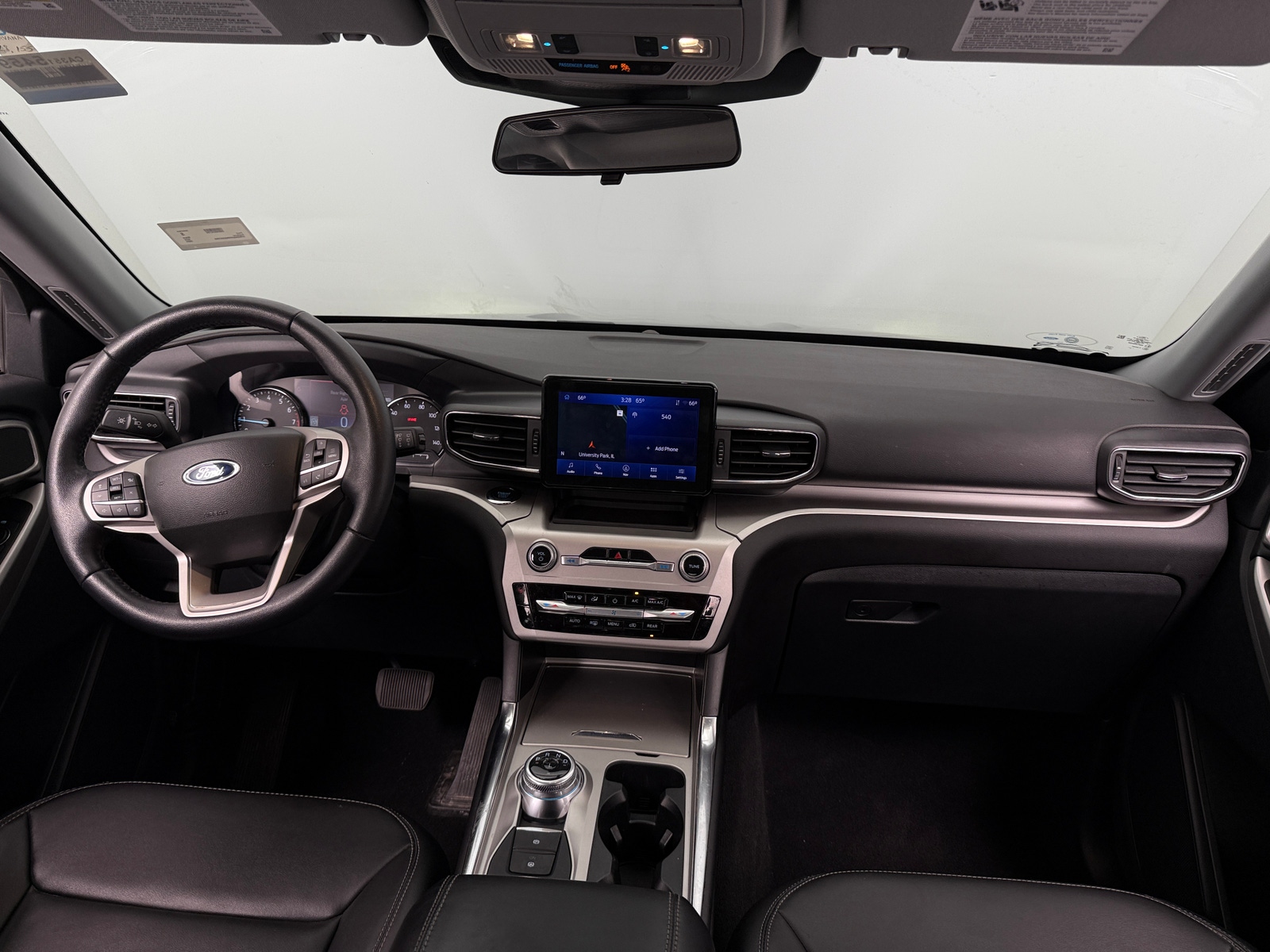 Thumbnail: 2022 Ford Explorer - 3