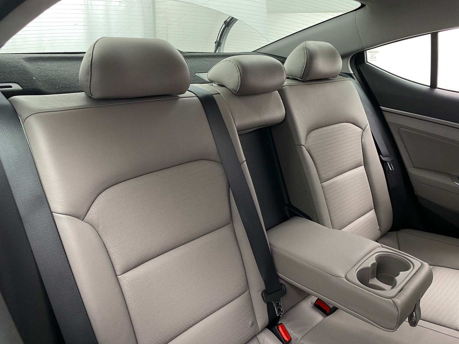 Thumbnail: 2017 Hyundai Elantra - 5