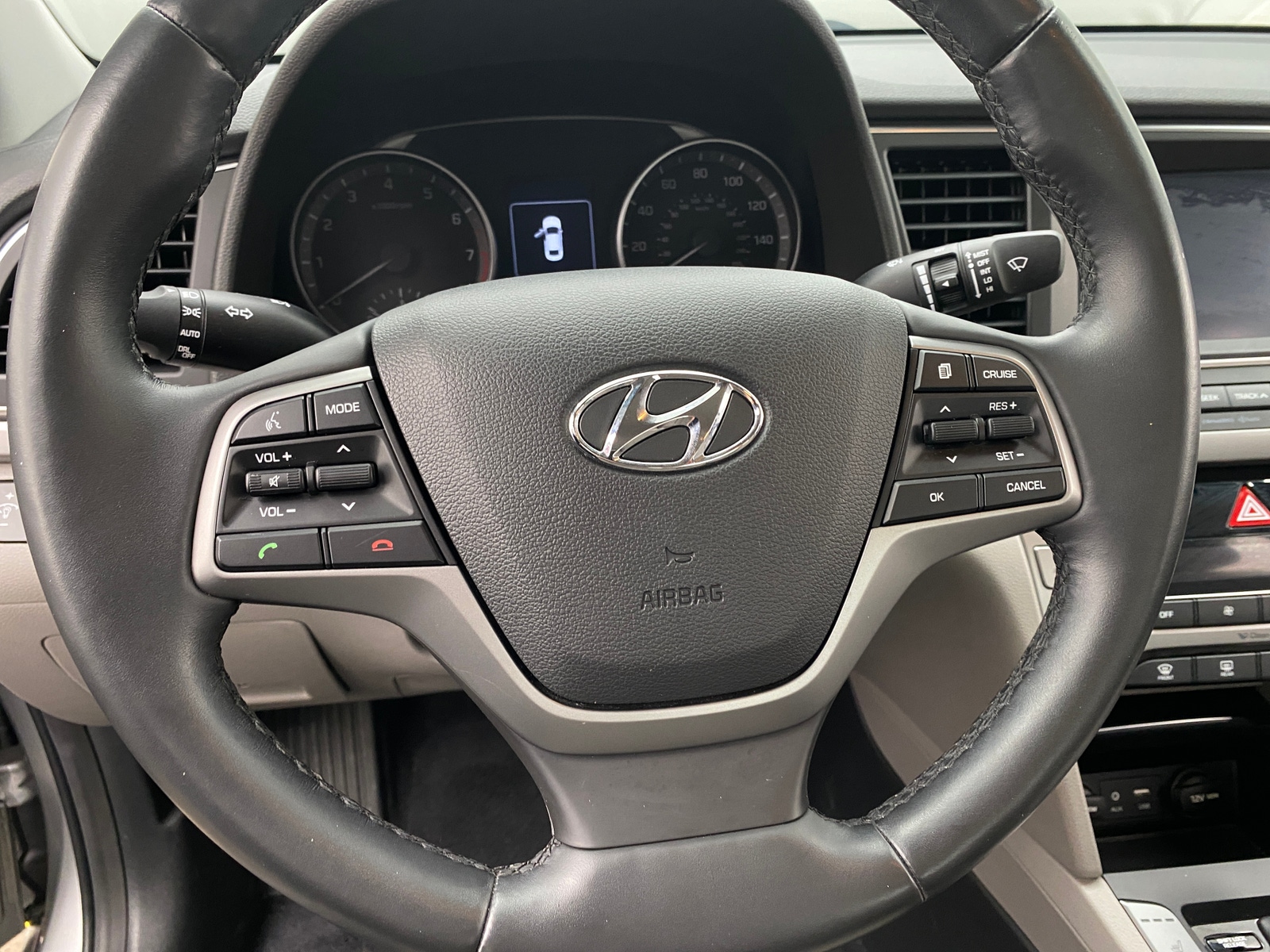 Thumbnail: 2017 Hyundai Elantra - 4