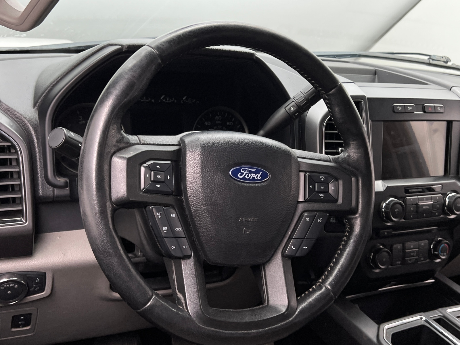 Thumbnail: 2018 Ford Econoline - 5