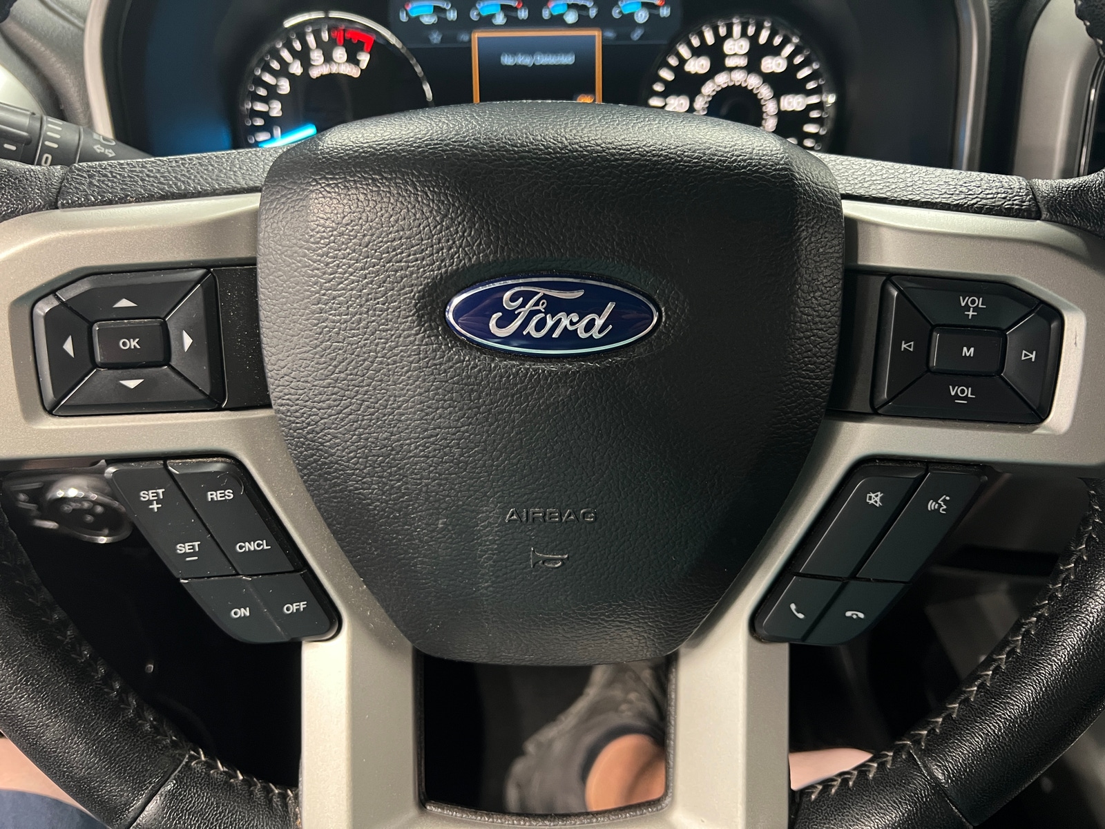 Thumbnail: 2019 Ford Econoline - 4