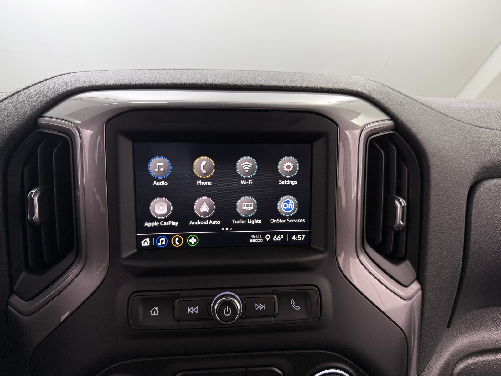 Thumbnail: 2022 Chevrolet Silverado 1500 - 4