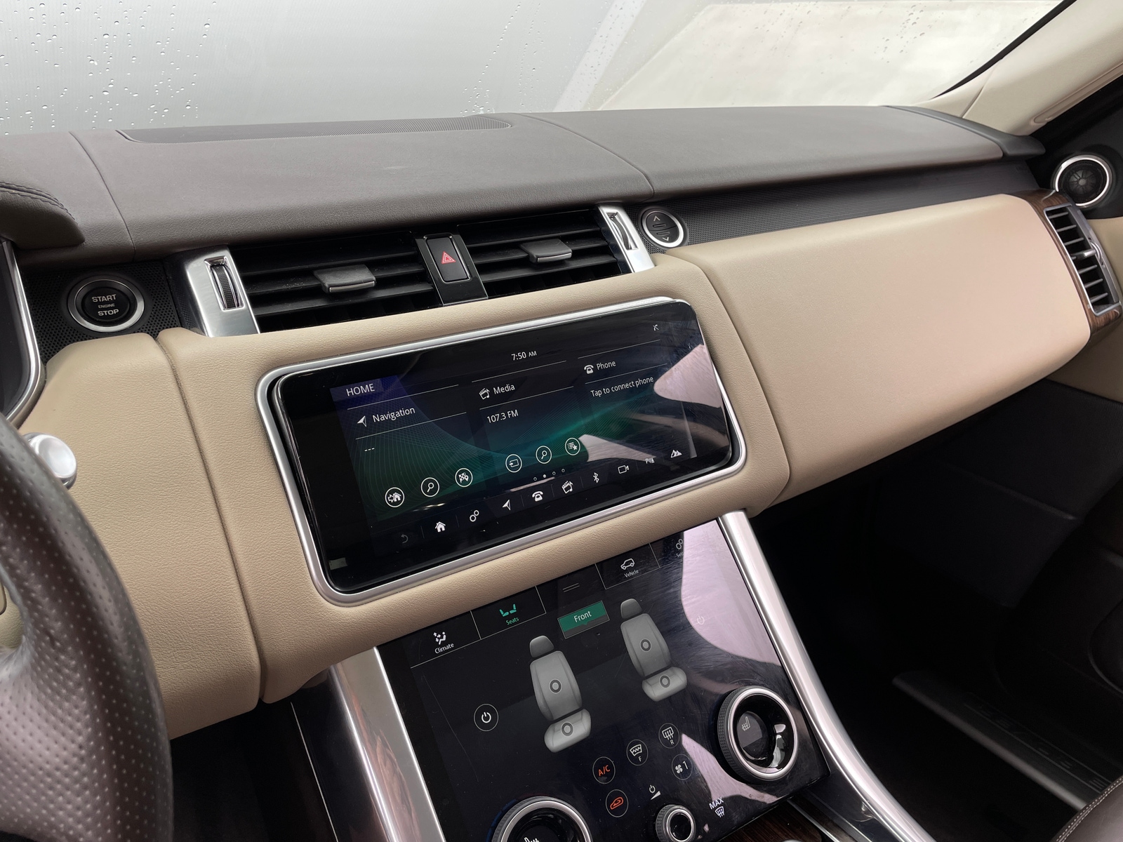 Thumbnail: 2020 Land Rover Range Rover Sport - 3