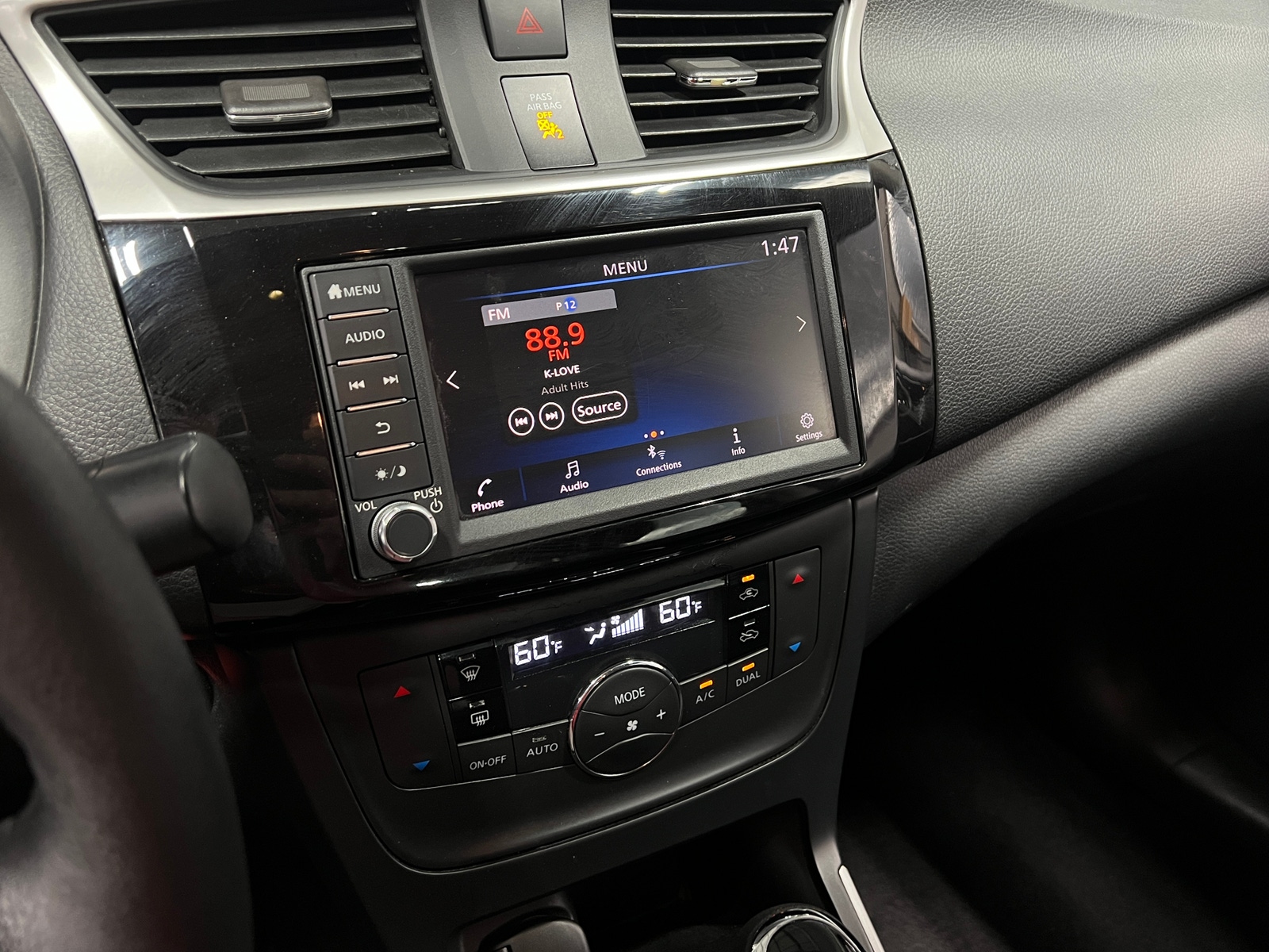 Thumbnail: 2019 Nissan Sentra - 4