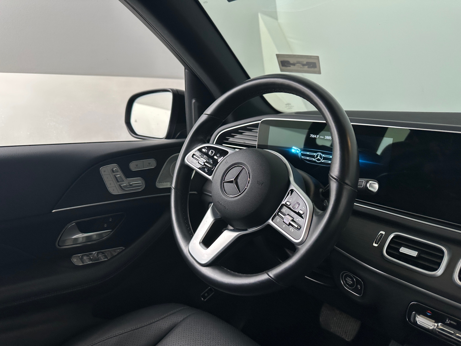 Thumbnail: 2021 Mercedes-Benz GLE - 4