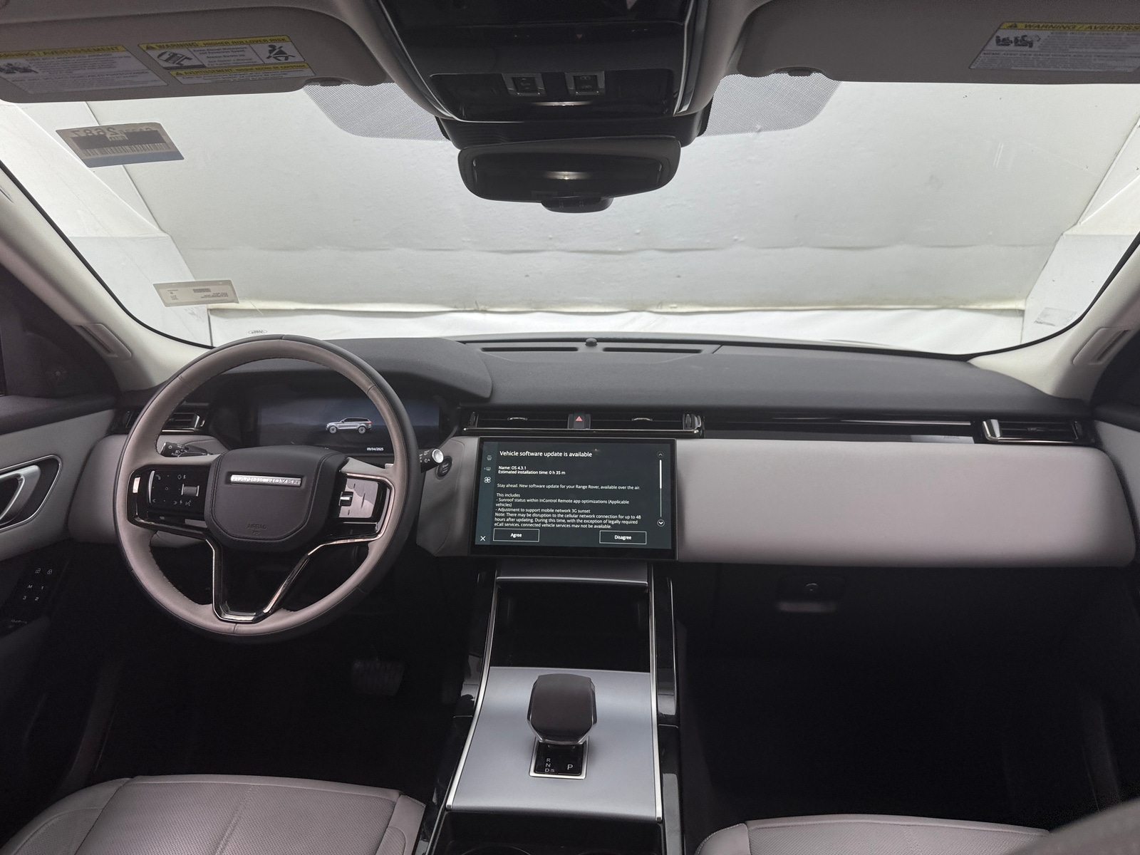Thumbnail: 2024 Land Rover Range Rover Velar - 2