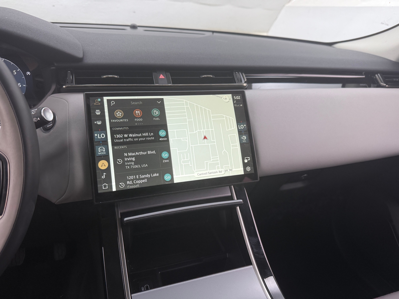 Thumbnail: 2024 Land Rover Range Rover Velar - 3