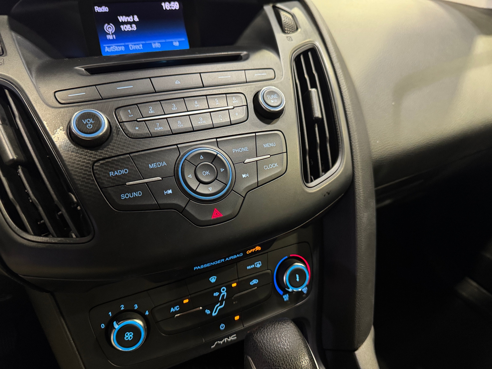 Thumbnail: 2017 Ford Focus - 4