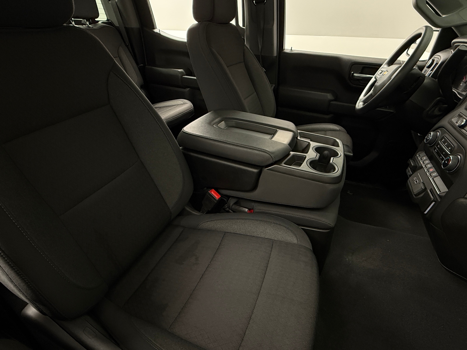 Thumbnail: 2024 Chevrolet Silverado 1500 - 2