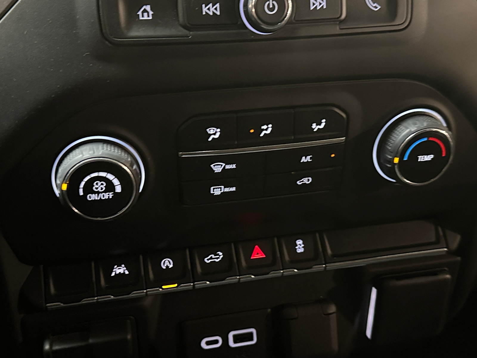 Thumbnail: 2024 Chevrolet Silverado 1500 - 4