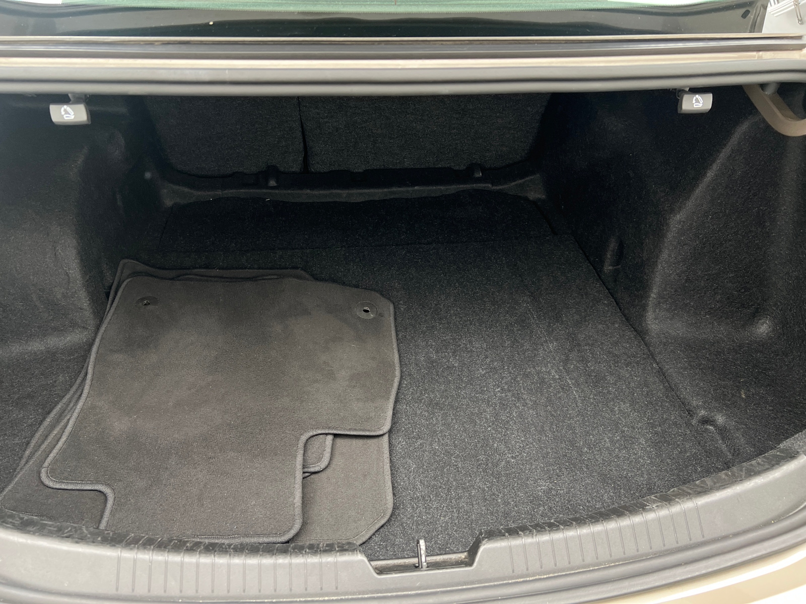 Thumbnail: 2023 Chevrolet Malibu - 7