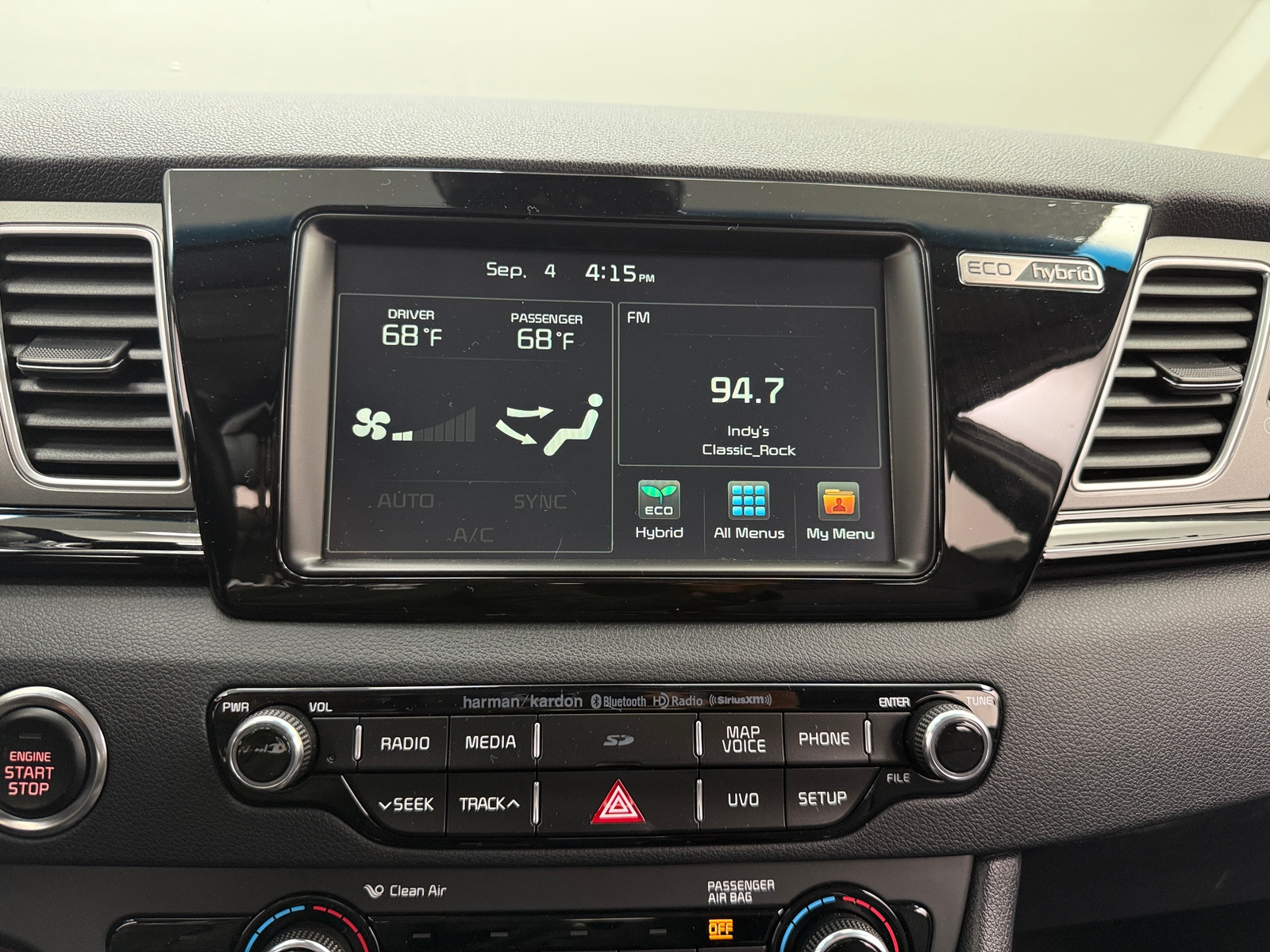 Thumbnail: 2018 Kia Niro - 3