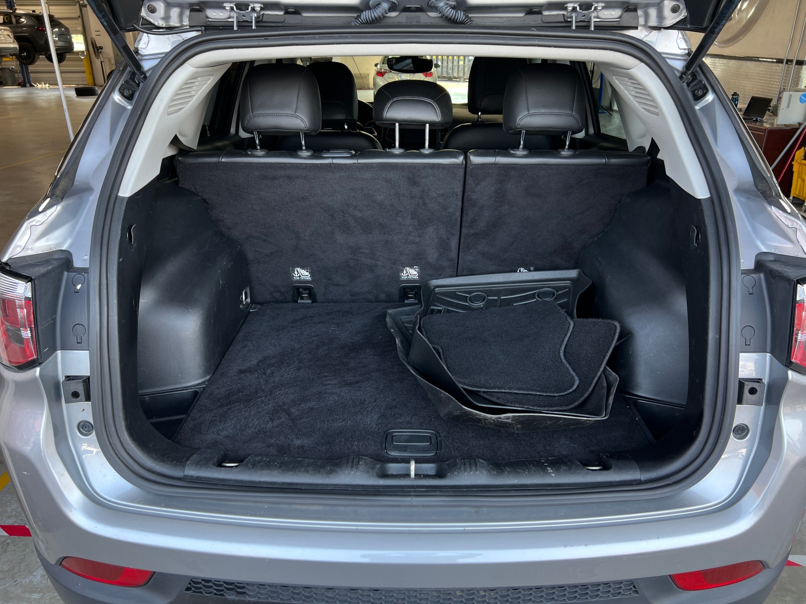 Thumbnail: 2018 Jeep Compass - 7