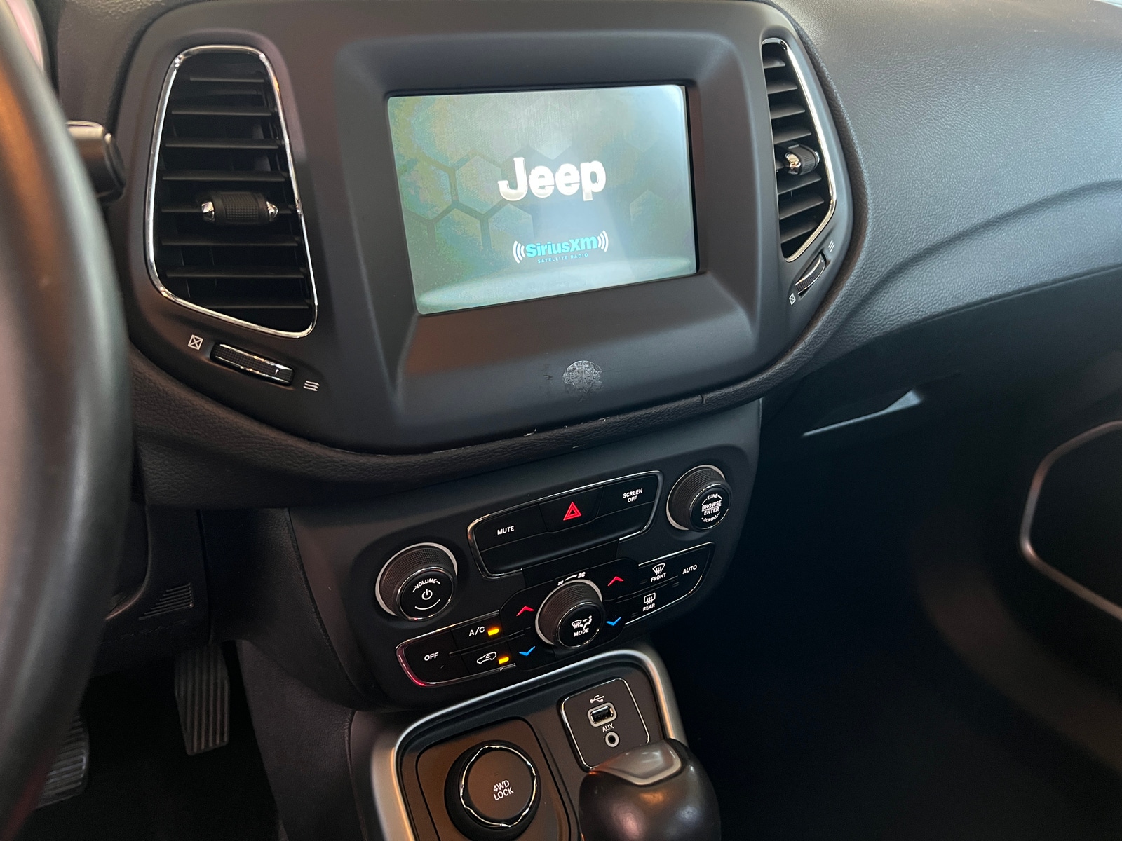 Thumbnail: 2018 Jeep Compass - 4