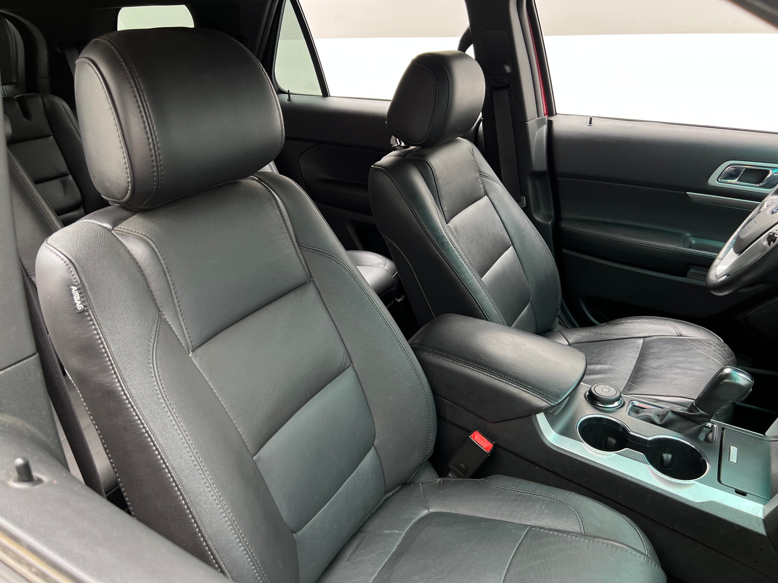 Thumbnail: 2015 Ford Explorer - 2